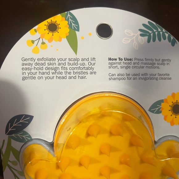 NWT 2 in 1 Bumblebee Shampoo Brush and Scalp Head Massager - Picture 4 of 6